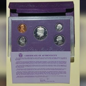 United States Mint Proof Set with Certificate 1990